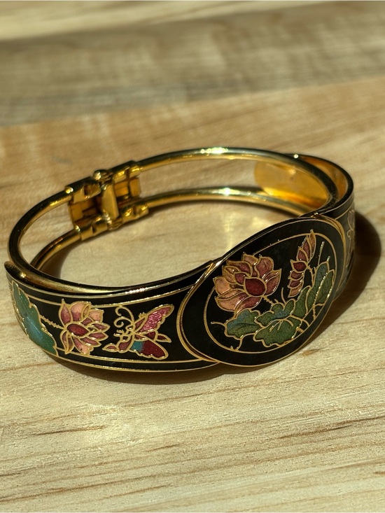 Jewelry - Vintage Cloisonné Gold-Tone Black Enamel Lotus Butterfly Floral Hinged Bracelet